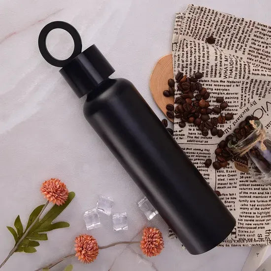 Vacuum Insulated Water Bottle with Holder │زجاجة مياه معزولة بتفريغ الهواء مع حامل
