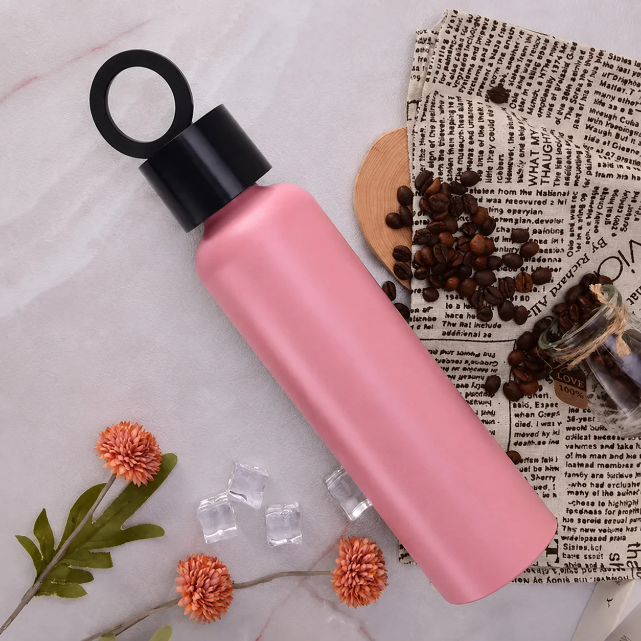 Vacuum Insulated Water Bottle with Holder │زجاجة مياه معزولة بتفريغ الهواء مع حامل